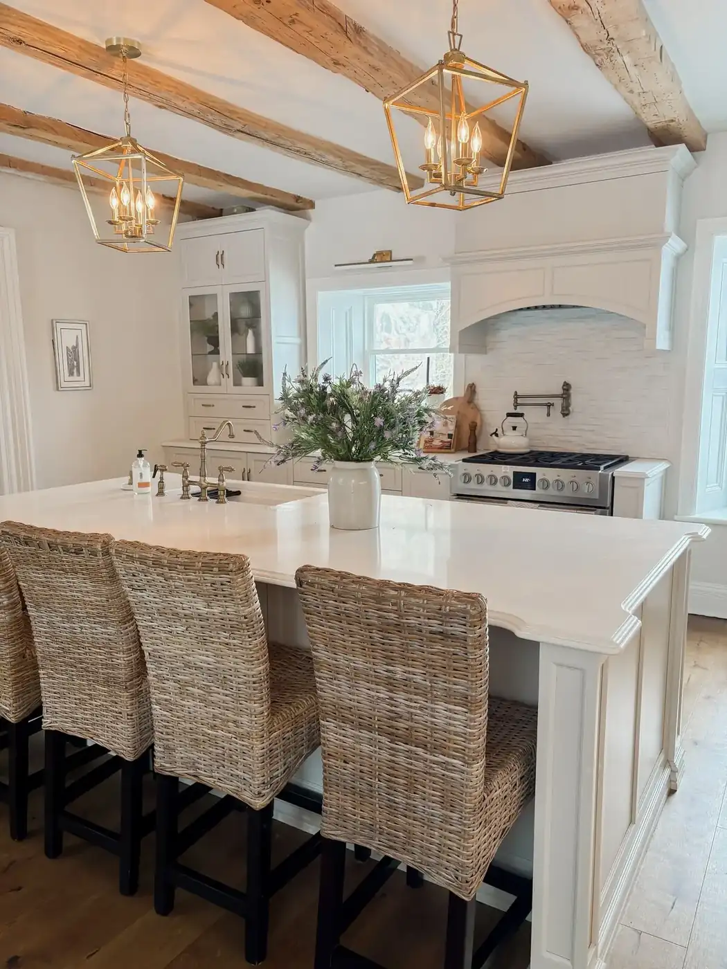 Kitchen island at Bittner Manor